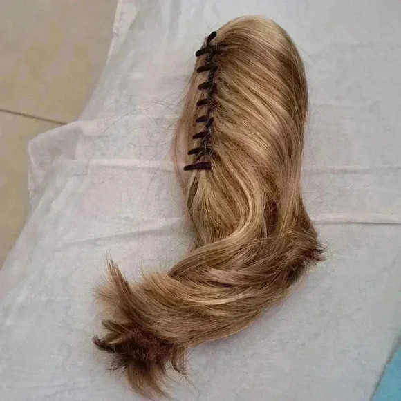 HAIR PIECE LONG BLONDE TONI BRATTIN - Picture 6 of 6